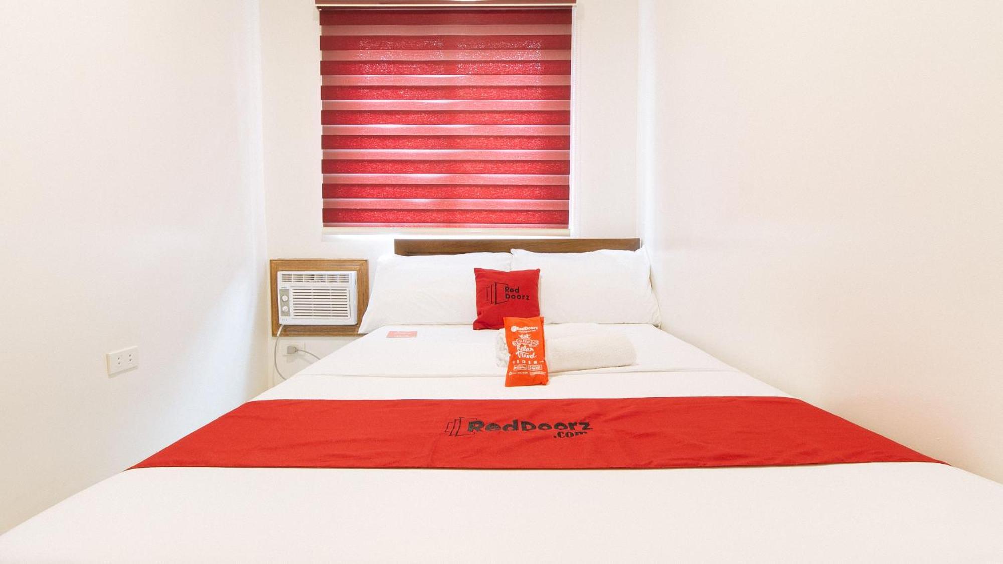 Reddoorz Near Fernwoods Garden Quezon City Exteriör bild