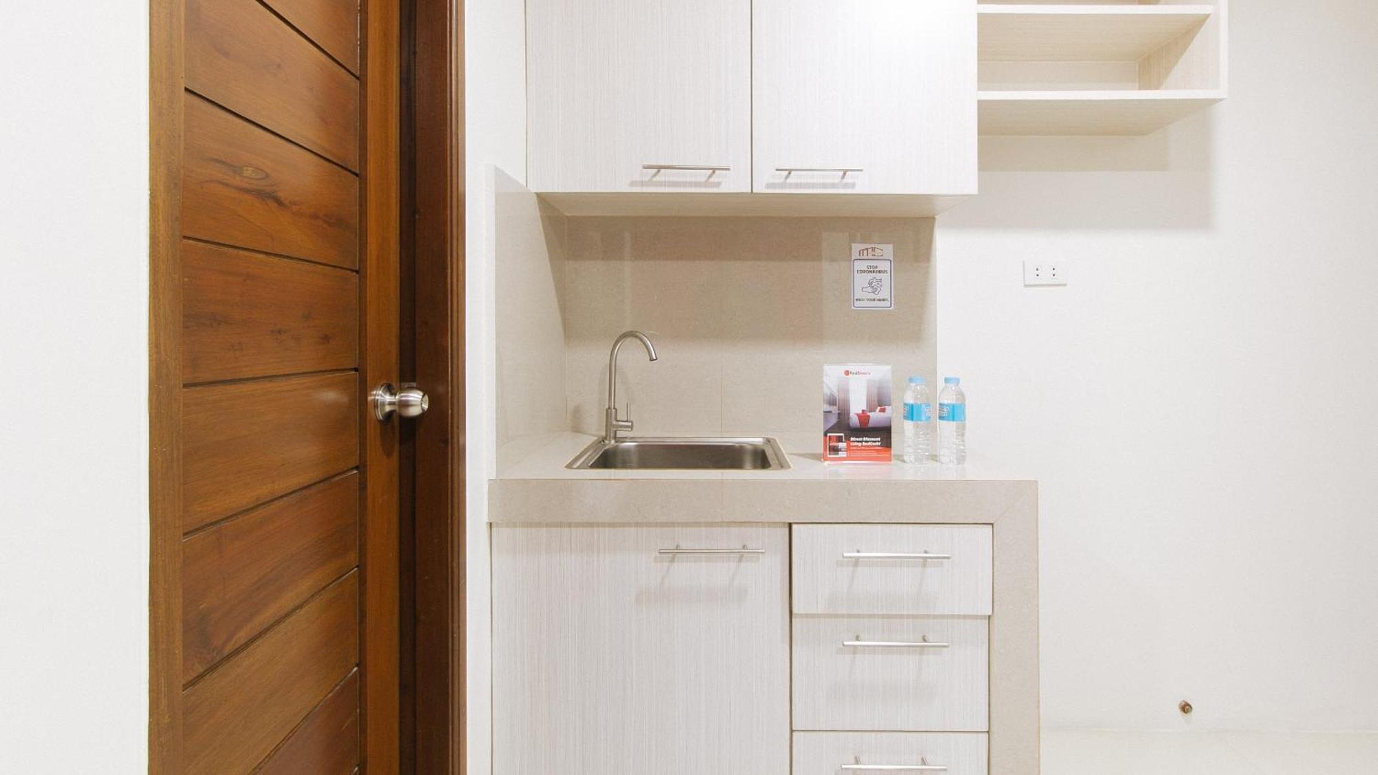 Reddoorz Near Fernwoods Garden Quezon City Exteriör bild