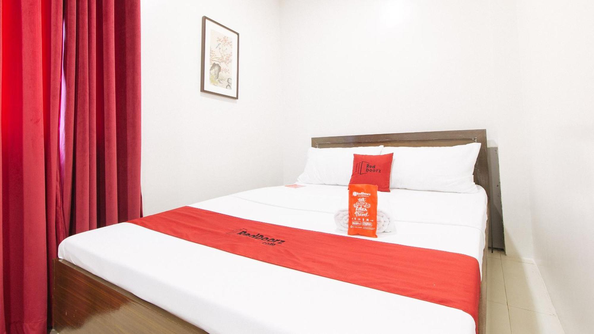 Reddoorz Near Fernwoods Garden Quezon City Exteriör bild