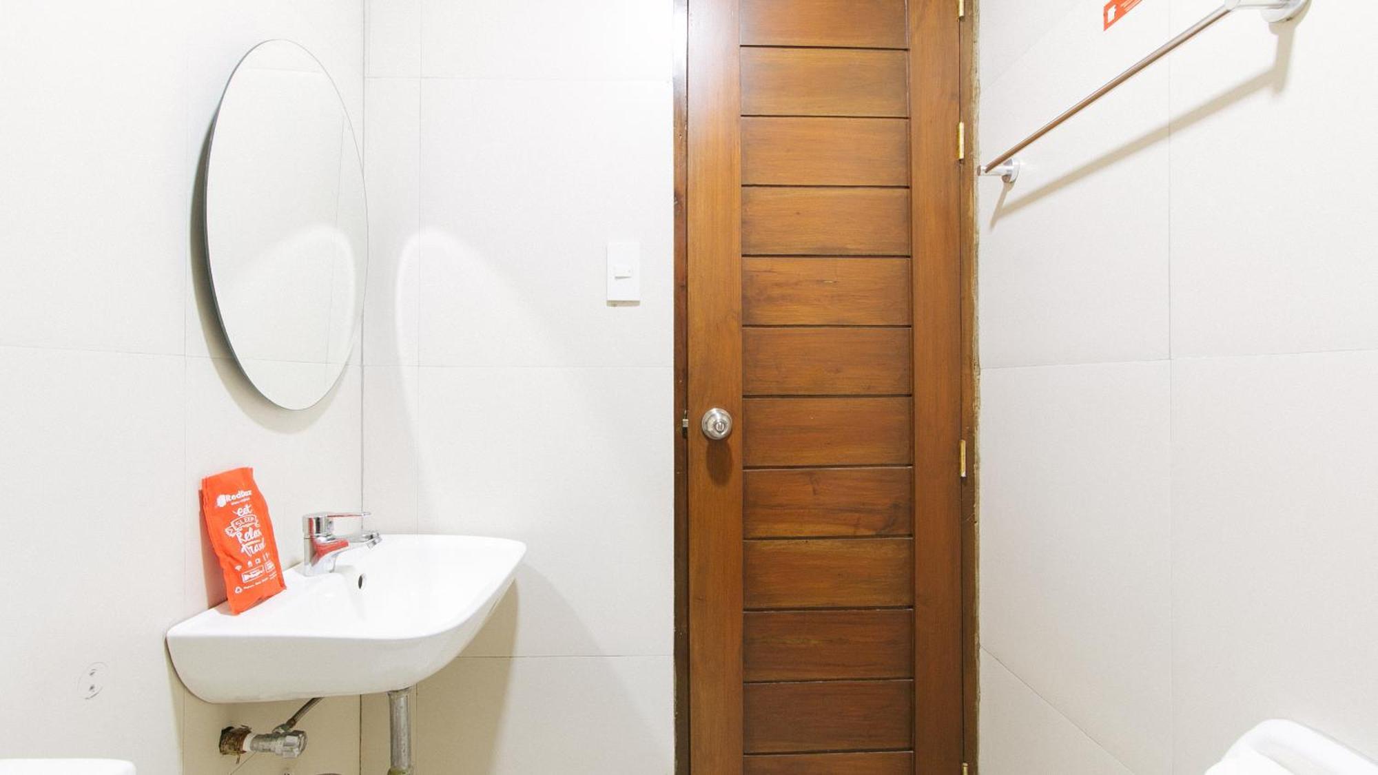 Reddoorz Near Fernwoods Garden Quezon City Exteriör bild