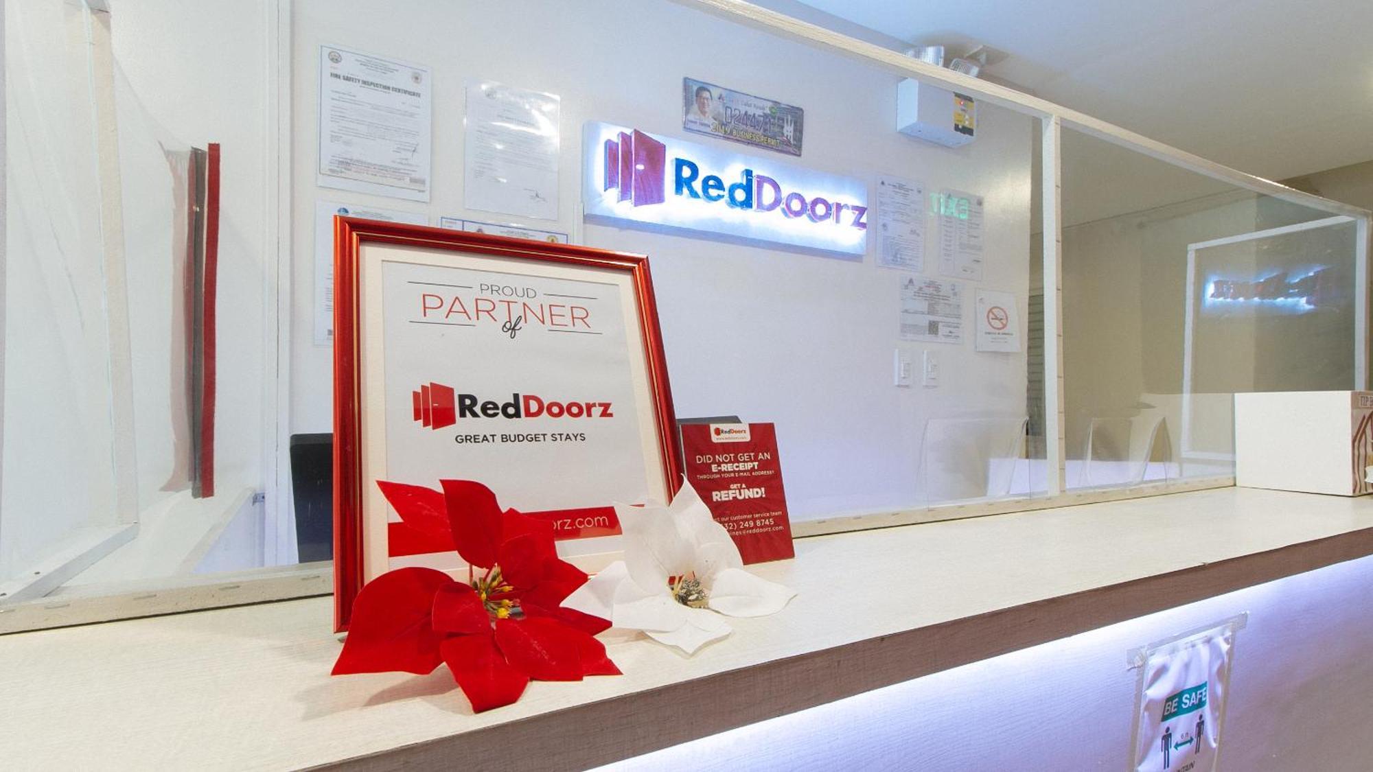 Reddoorz Near Fernwoods Garden Quezon City Exteriör bild