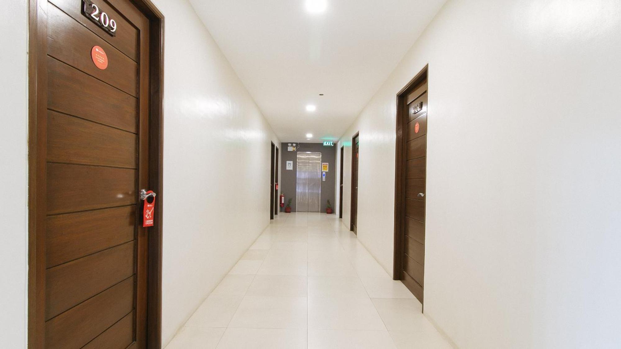 Reddoorz Near Fernwoods Garden Quezon City Exteriör bild